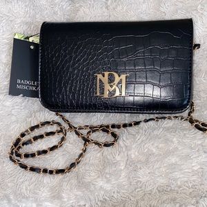 Badgley Mischka crossbody/clutch bag Blk Goldhardware /detached chain   NWT